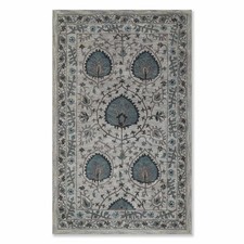 Tapis moderne touffeté à la