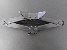 Cric ASTON MARTIN DB7 -