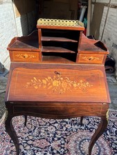 Bureau gradin style - a,