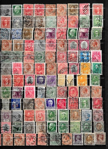 Lot 120 timbres environ - 120,