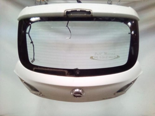 Malle hayon arriere opel corsa - arriere,