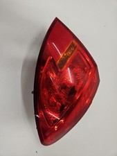 Feu arriere principal droit