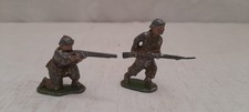 2 petit Soldat armés plomb