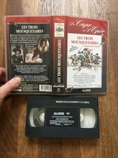 CASSETTE VIDEO VHS CINEMA LES TROIS MOUSQUETAIRES richard lester chamberlain