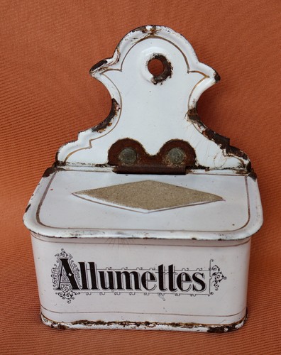 Boite allumettes emaillee - boite,