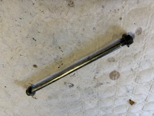 Axe roue avant yamaha 125 - axe,