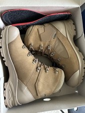 Chaussures militaire marque Meindl