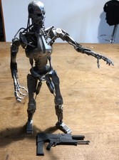 Hot Toys Endosquelette T800