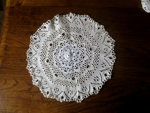Grand napperon rond vintage - , 36