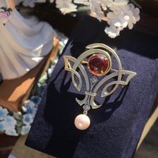 Collier Pendentif & Broche