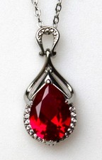Rubis Hydrothermal Rouge Sang de 6,375 ct - Pendentif Argenté + Chaîne Argentée