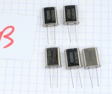 2x CCEEN Quartz Oscillateur