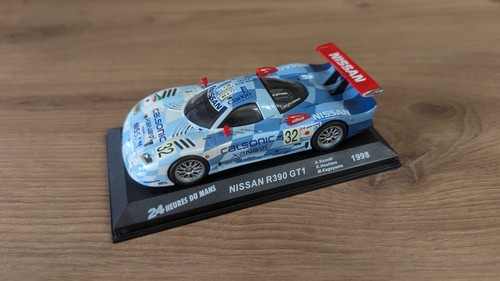 Nissan r390 gt1 - r390,