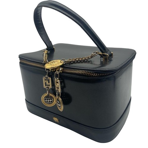 Sac main - main,