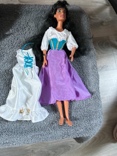 Barbie esmeralda 1995 - barbie,