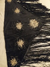 Grand Châle en Soie Brodée