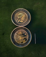 Paire d'assiettes décoratives