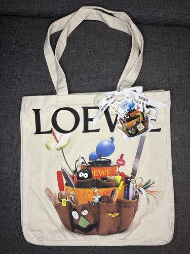 Loewe crafted world exhibition - crafted,