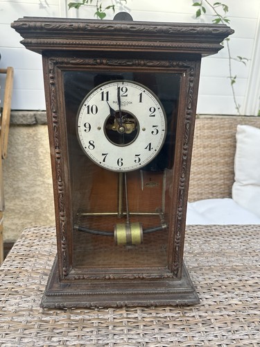 Ancienne horloge bulle - ancienne,