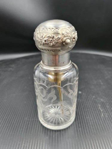 Joli ancien vaporisateur