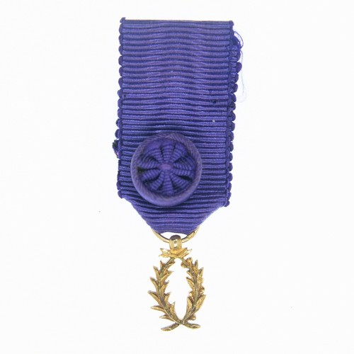 Médaille officier des - médaille,