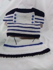 JUPE  ET  PULL TAILLE 1 A 3