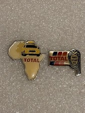 Lot X 2 Pin’s Total Paris Le Cap 92 1993 Rallye Station Service Essence Disesel