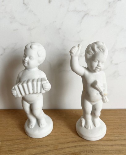 Deux figurines biscuit - figurines,