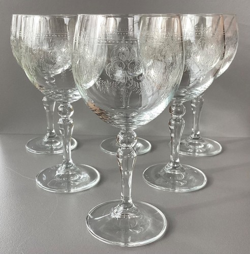 Lot verres vin - à,