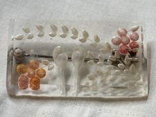 Ancienne Broche Lucite 