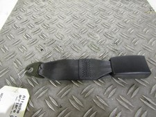 Attache ceinture arriere