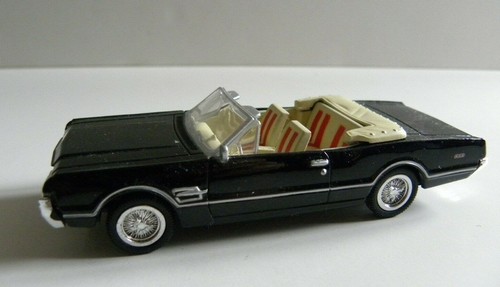 Oldsmobile 2 1966 - 1/43,