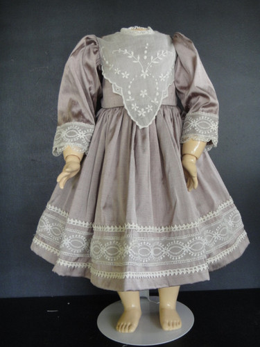 Robe soie mauve pour - en,