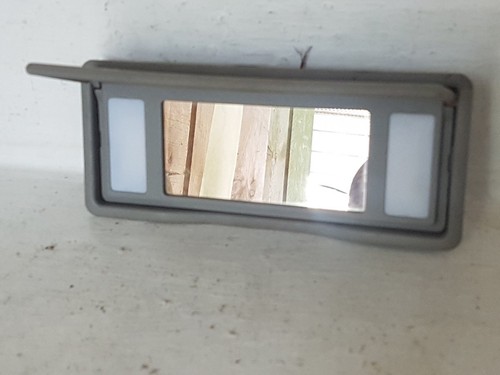Miroir avec lumière pour - , par