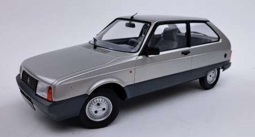 Miniature voiture auto - voiture, 1:18