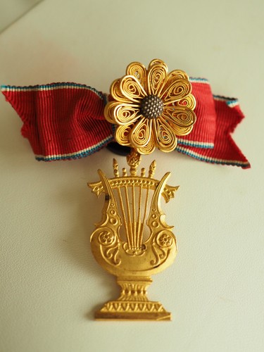 Insigne boutonniere ancienne - insigne,