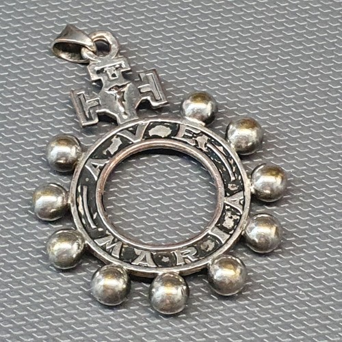 Bijou religieux authentique - bijou,