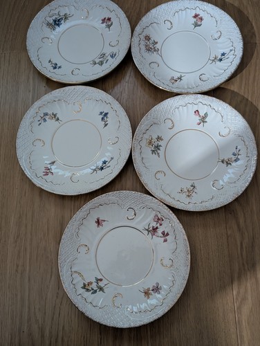 Belles anciennes assiettes - belles,