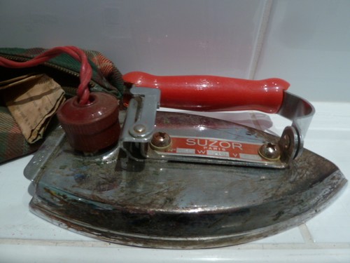 Fer repasser ancien voyae - fer,