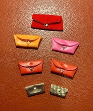 Sacs Barbie Vintage années 1960 . Vintage Barbie bags from the 1960s