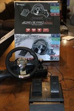 Volant DRIVE PRO SPORT par SUBSONIC, pour PS4/PS3/XBOX One/PC avec pédalier