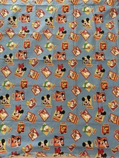 Coupon de tissu Mickey Minnie et ses amis 144 X 266 Cm