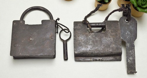 Beaucoup antique repasser - beaucoup, de