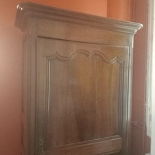  bonnetière XIX ème merisier blond en bon état H 2,60 x L 97 x P 49,5