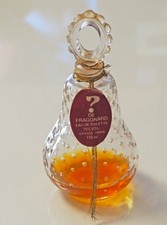 Ancien flacon en cristal numéroté " Qui " ( Point d'interrogation) de Fragonard