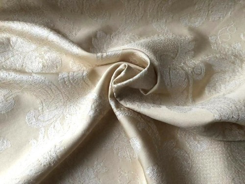 Tissu jacquard doux avec motif