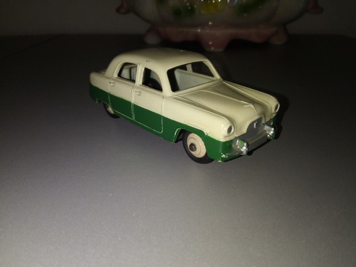 Dinky toys 162 ford zephyr - toys,