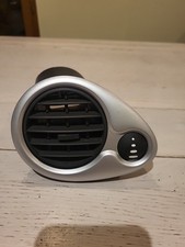 grille d'aération Gauche