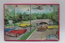 VERA PUZZLE - PUZZLE EN BOIS THEME AUTOMOBILE DE 35 PIECES - 1950 - ANCIEN -