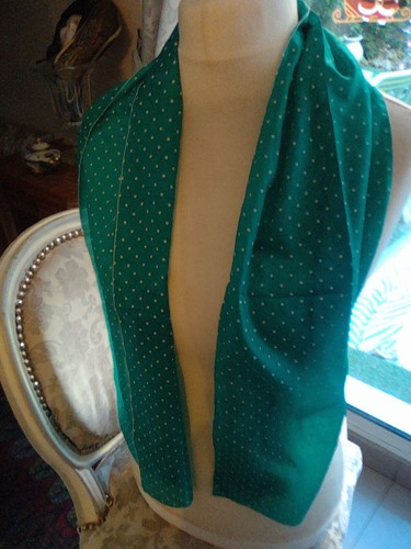 Foulard soie très bon - en,